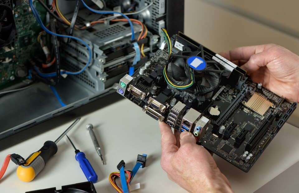 Computer repair and maintenance services in Mumbau by AVL Technology